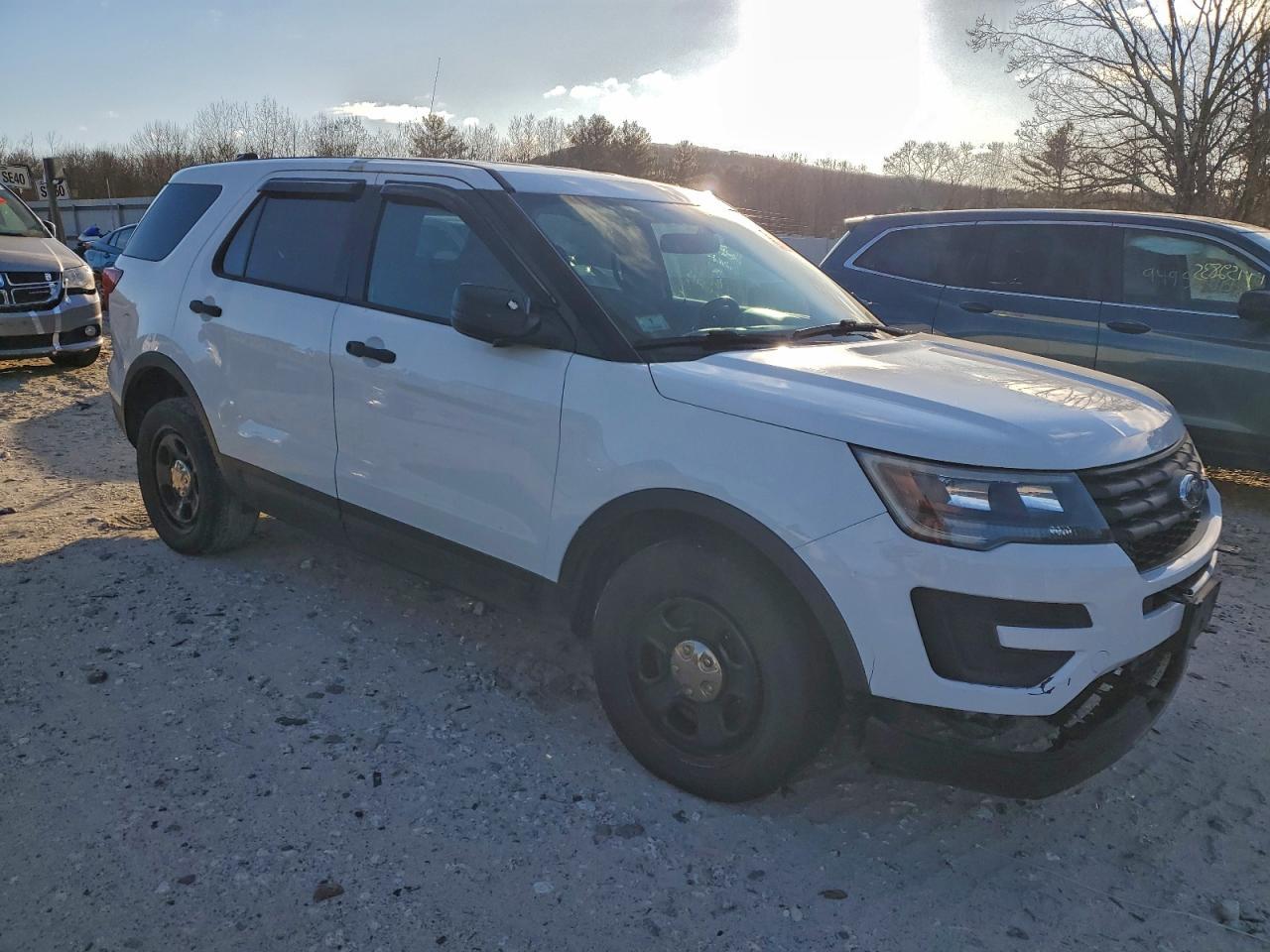 2018 Ford Explorer Police Interceptor - Image 4