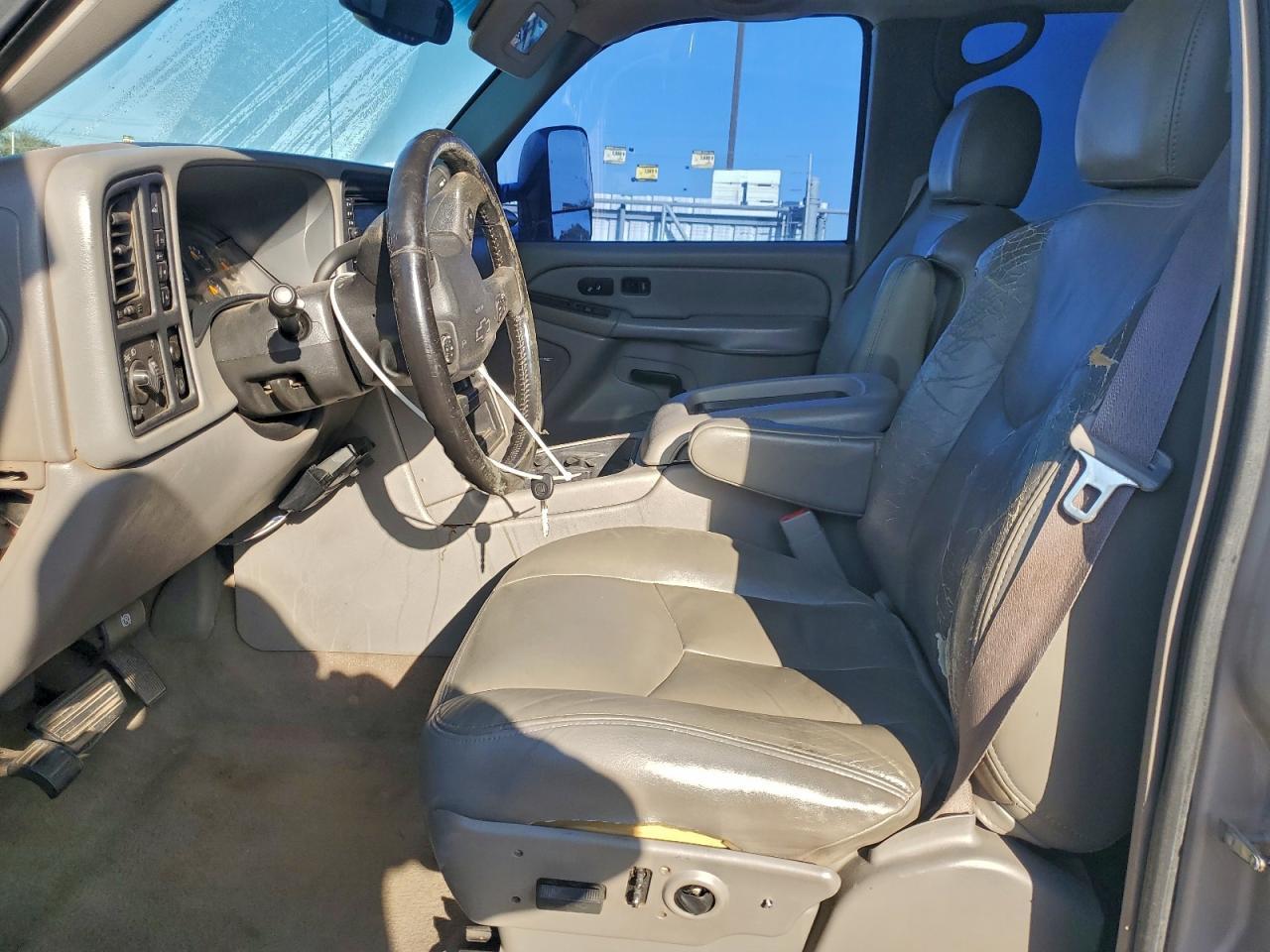 2006 Chevrolet Silverado K2500 Heavy Duty - Image 7