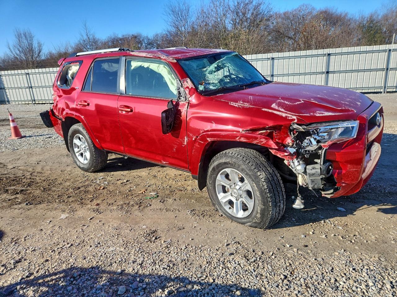 2019 Toyota 4Runner Sr5 - Image 4