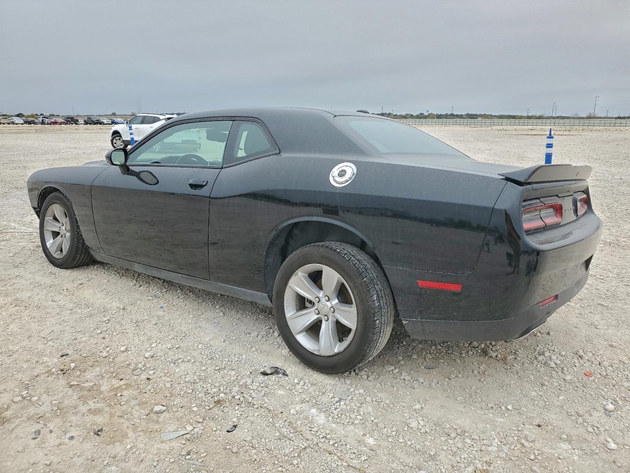 2023 Dodge Challenger Sxt - Фото 2