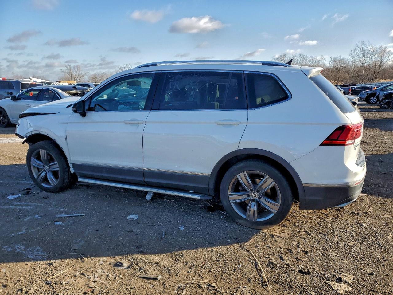 2019 Volkswagen Tiguan Sel Premium - Фото 2