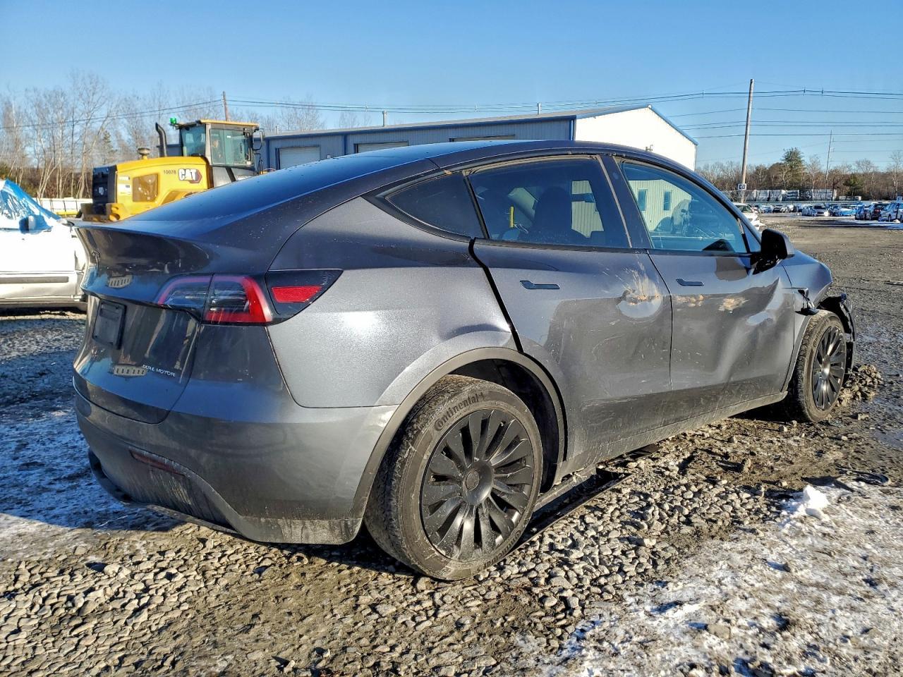 2023 Tesla Model Y - Фото 3