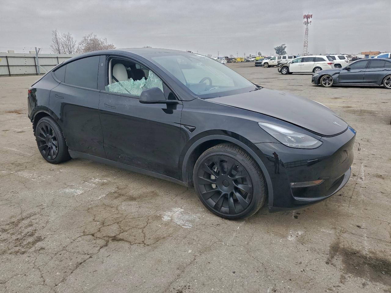 2023 Tesla Model Y - Image 4