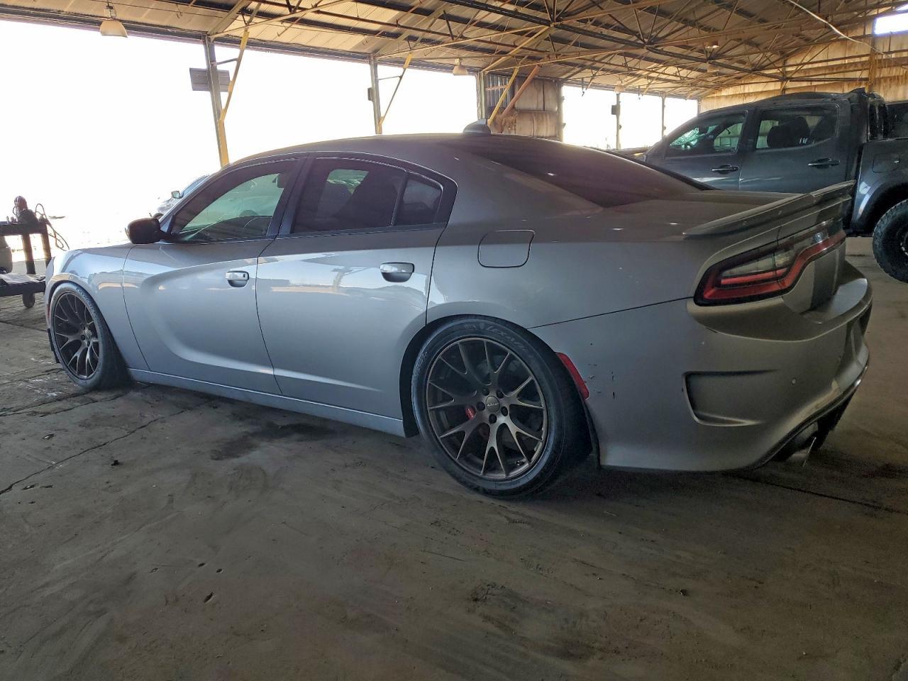 2016 Dodge Charger Srt Hellcat - Image 2