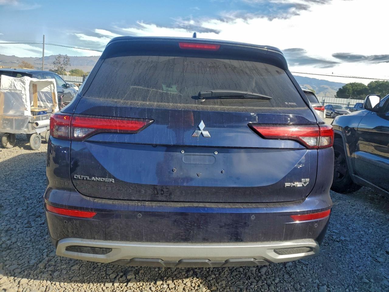 2023 Mitsubishi Outlander Se - Фото 6