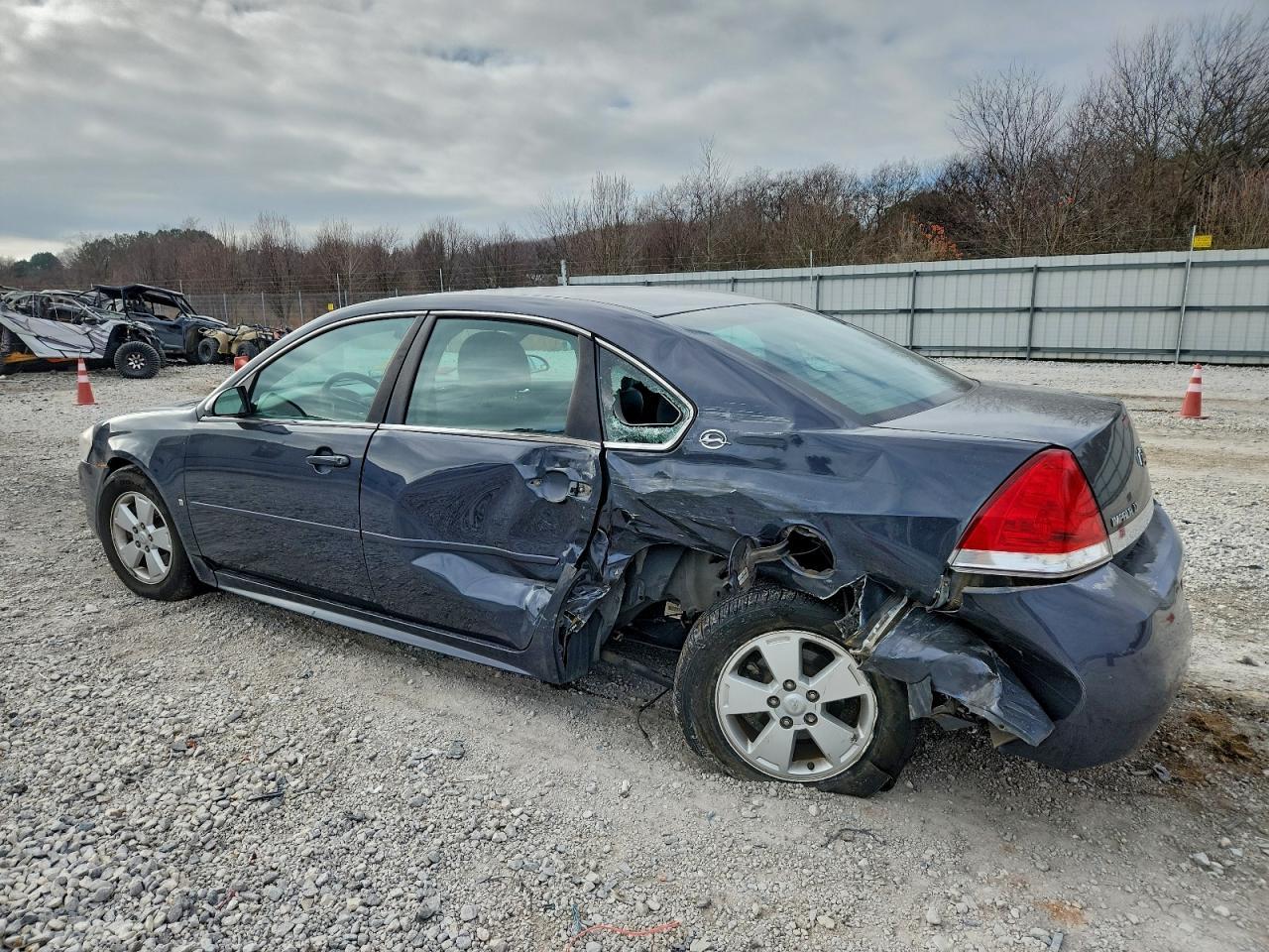 2009 Chevrolet Impala 1Lt - Image 2
