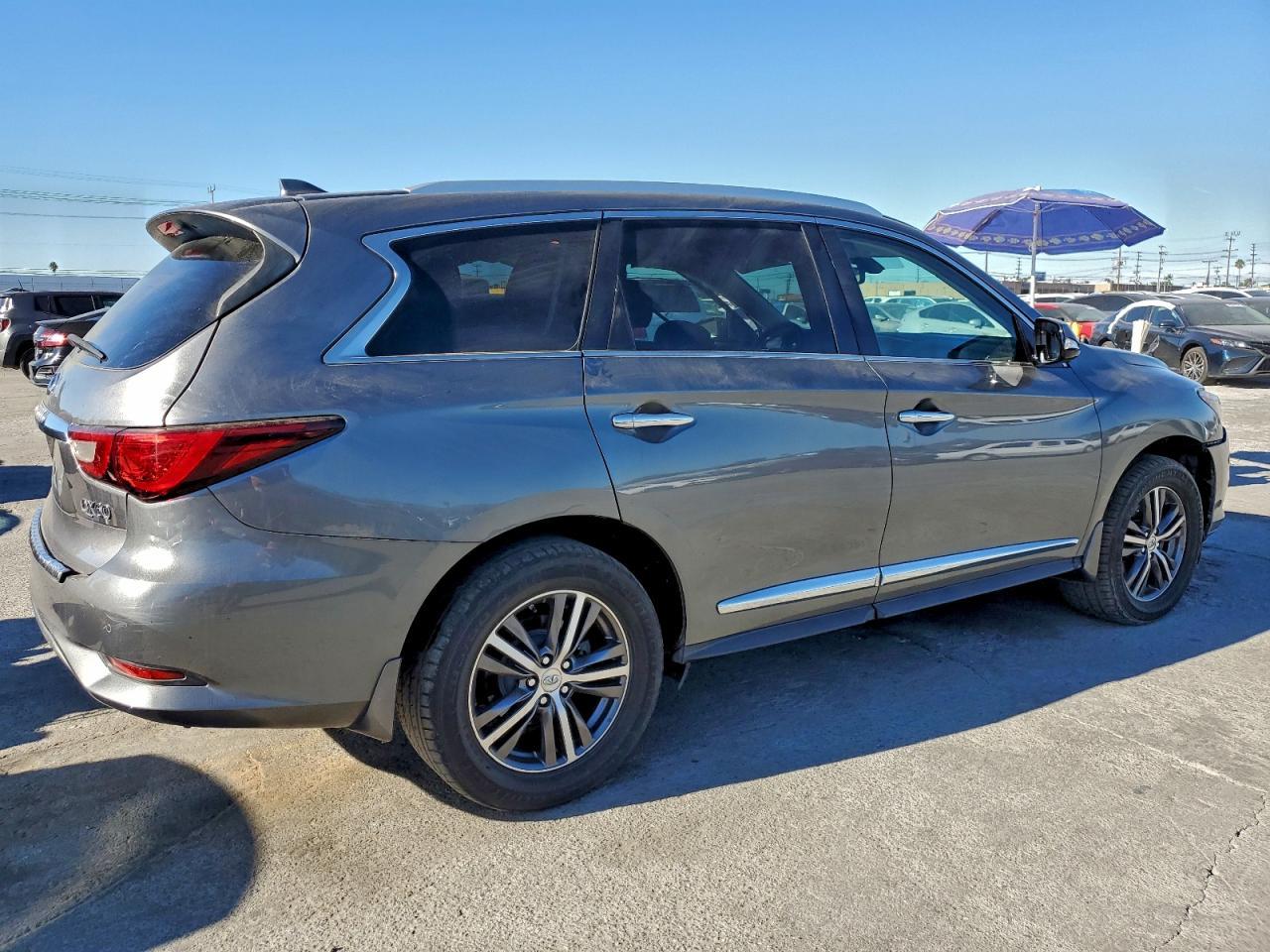 2018 Infiniti Qx60 - Image 3
