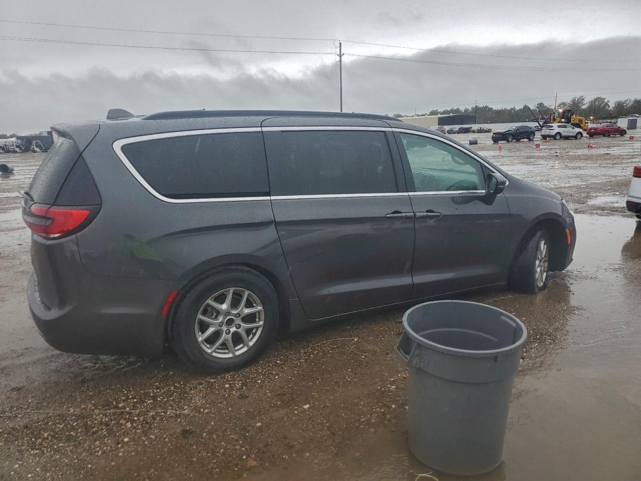 2022 Chrysler Pacifica Touring L - Фото 3