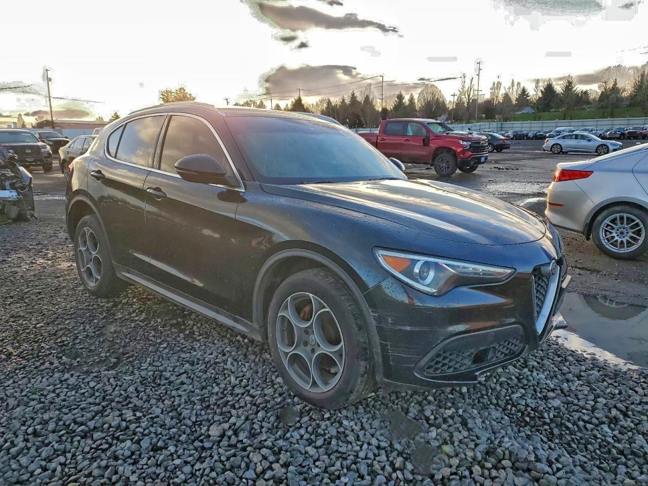 2018 Alfa Romeo Stelvio - Image 4