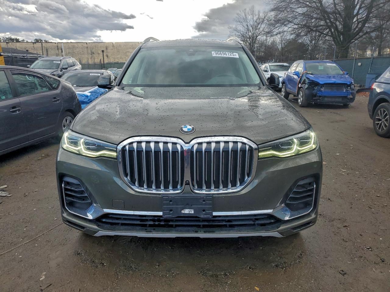 2021 BMW X7 xDrive40I - Фото 5