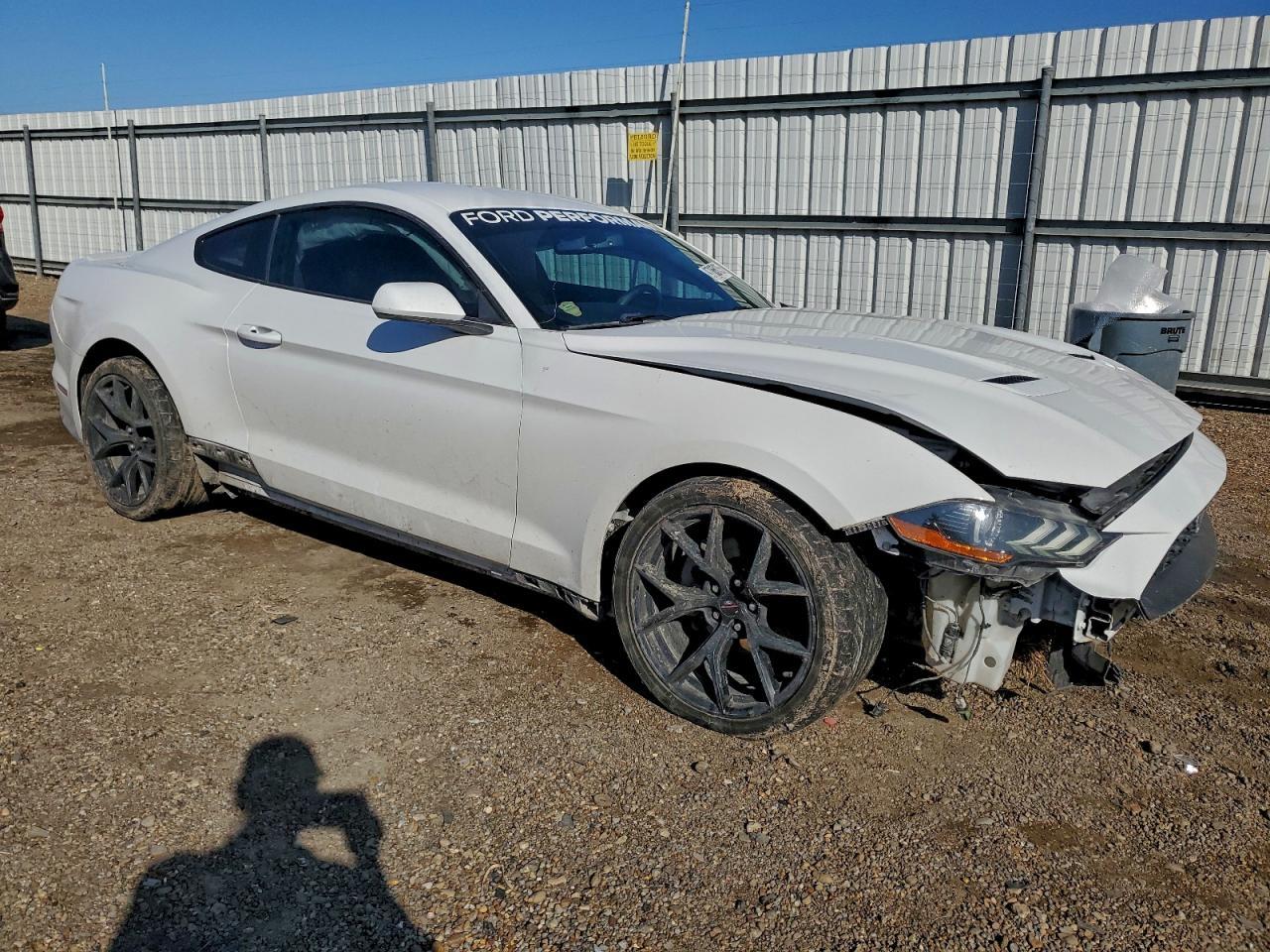2020 Ford Mustang - Фото 4
