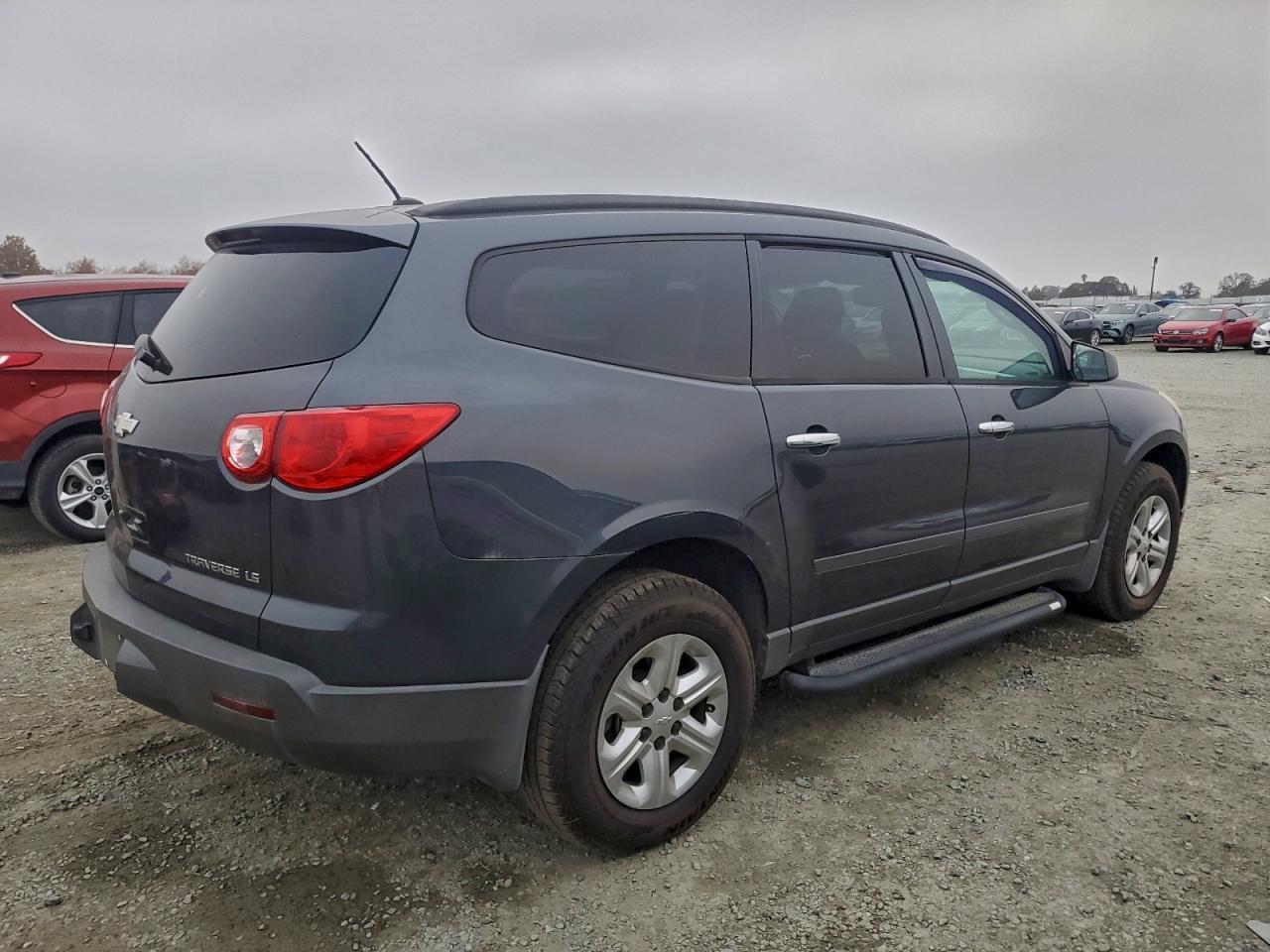 2012 Chevrolet Traverse Ls - Фото 3