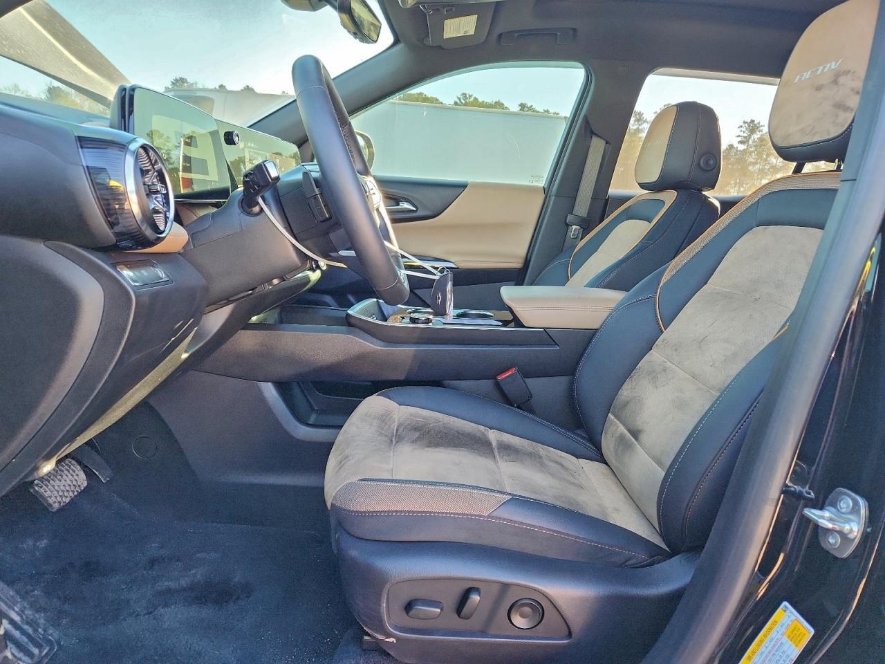 2025 Chevrolet Equinox Activ - Image 7
