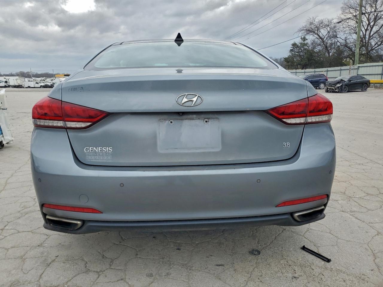 2015 Hyundai Genesis 3.8L - Фото 6