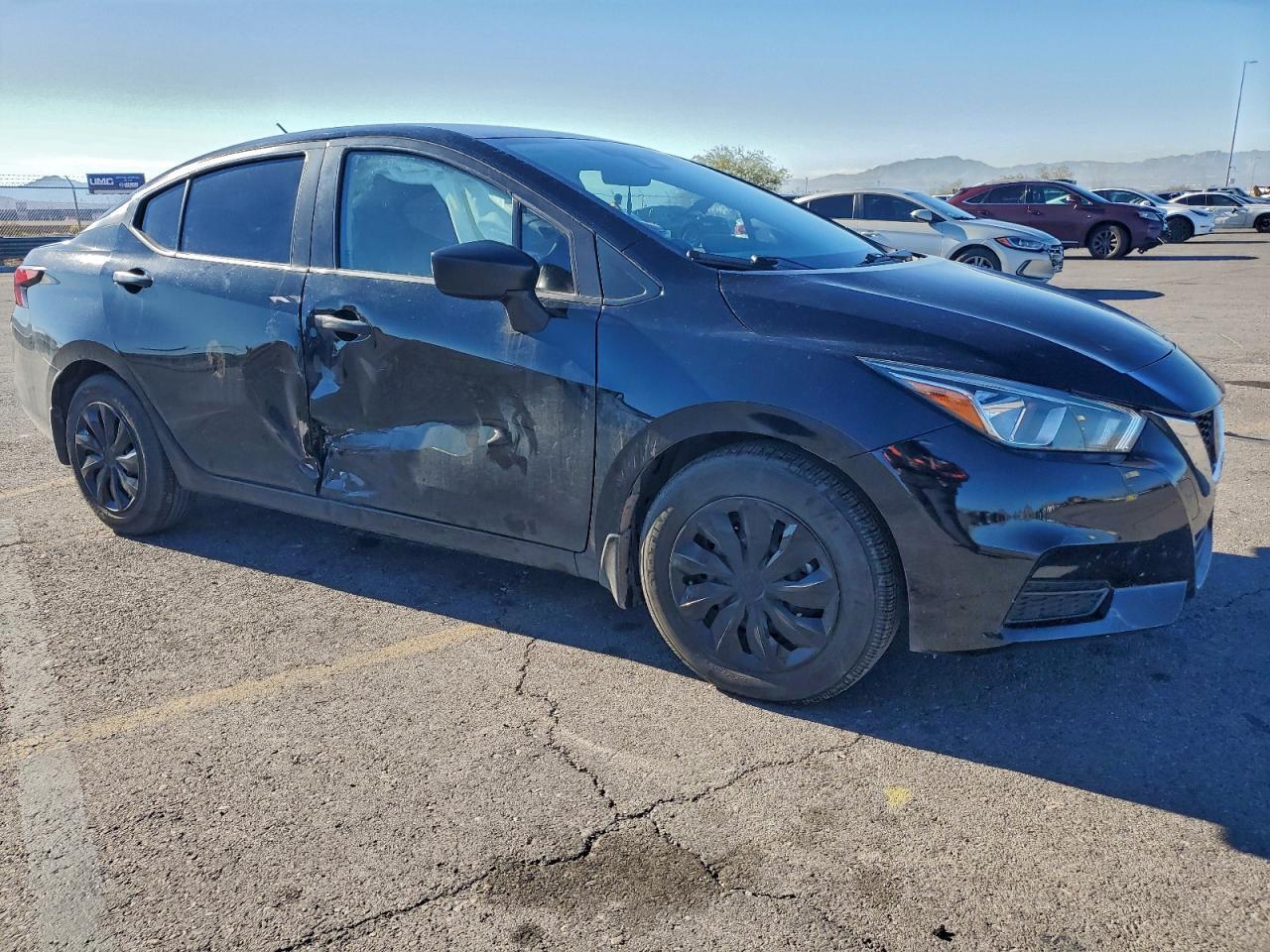 2020 Nissan Versa S - Фото 4