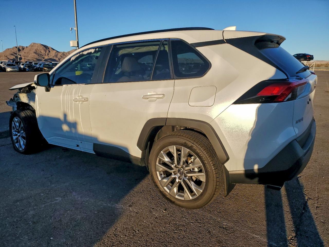 2025 Toyota Rav4 Xle - Фото 2