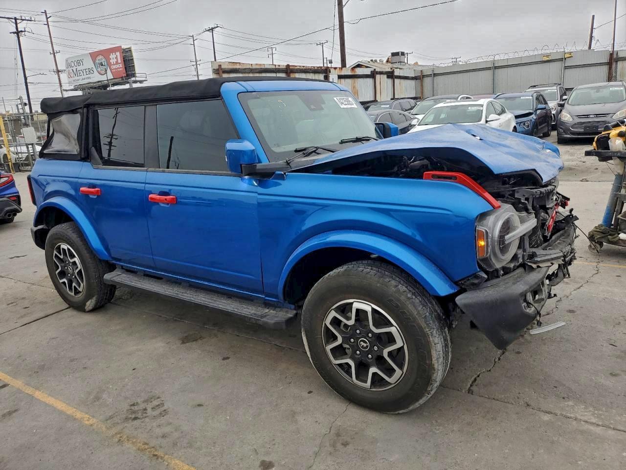2022 Ford Bronco Base - Фото 4