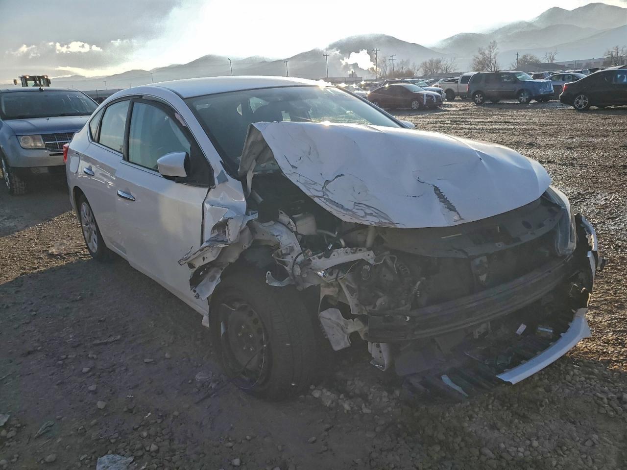 2018 Niss Sentra S - Image 4