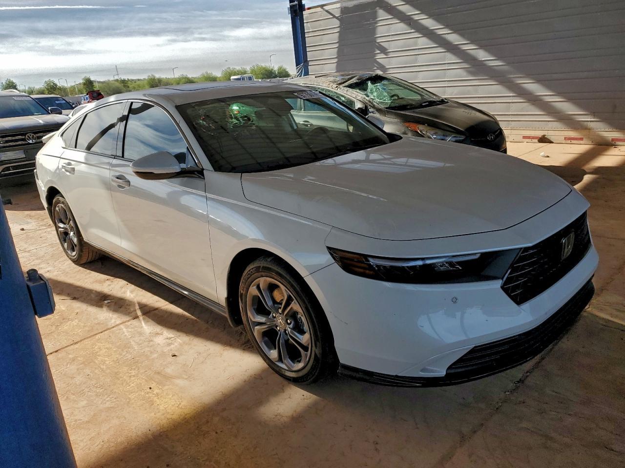 2024 Honda Accord Hybrid Exl - Image 4