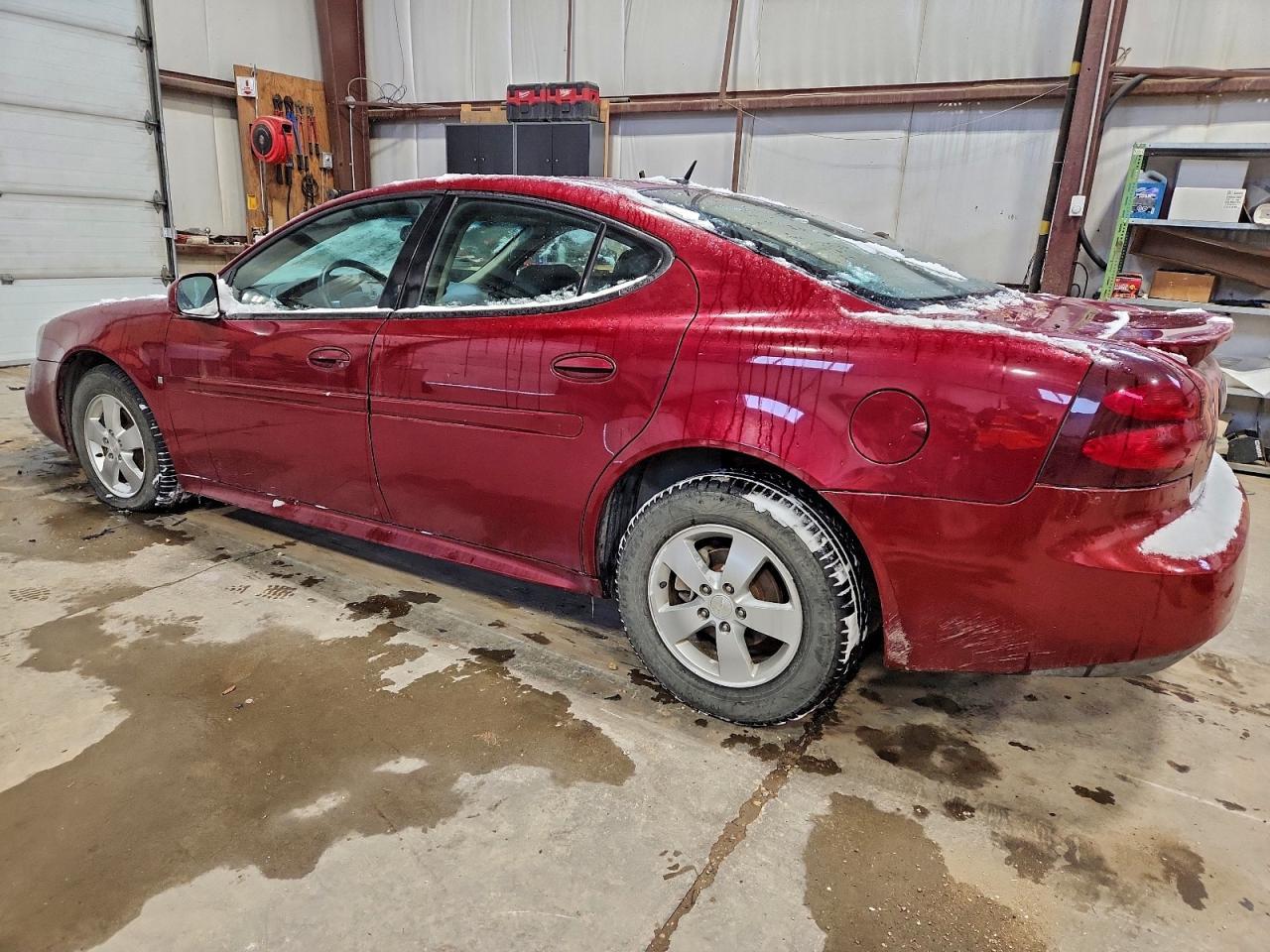 2007 Pontiac Grand Prix - Фото 2
