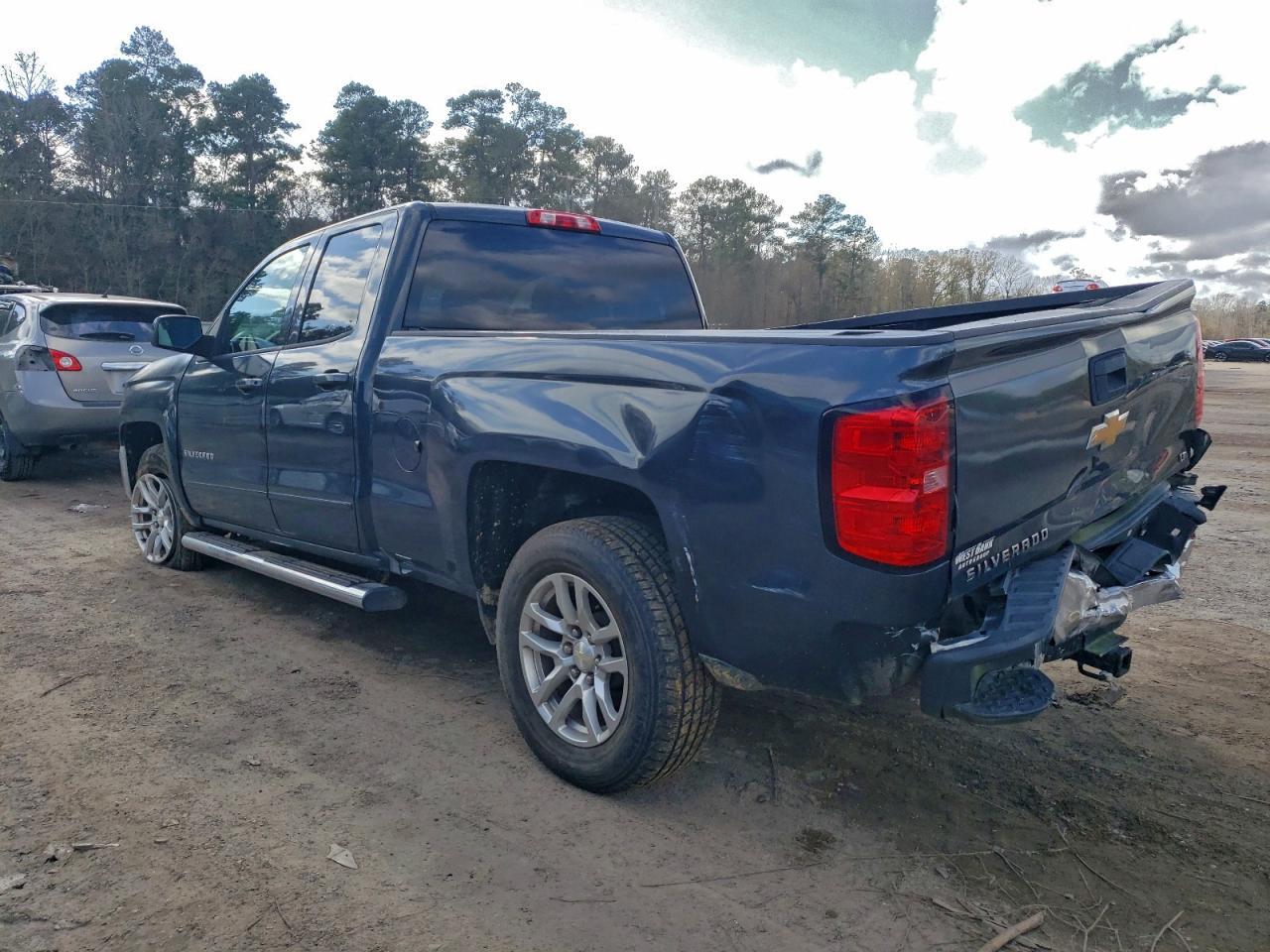 2018 Chevrolet Silverado C1500 Lt - Image 2