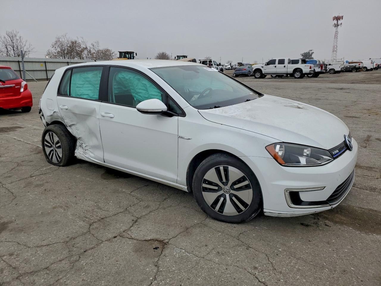 2016 Volkswagen E-Golf Se - Фото 4