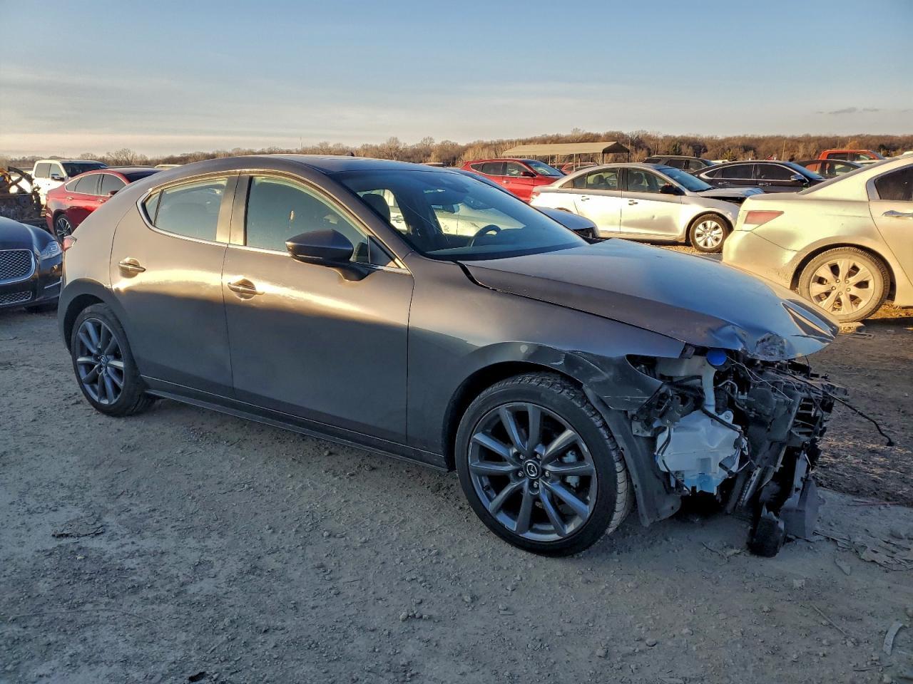 2023 Mazda 3 Preferred - Image 4