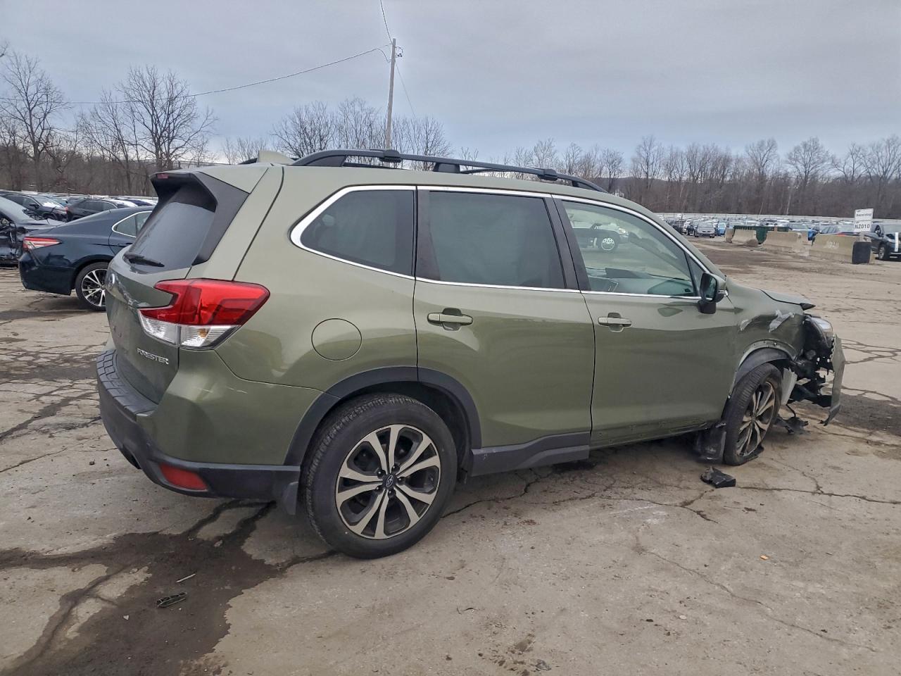 2021 Subaru Forester Limited - Фото 3