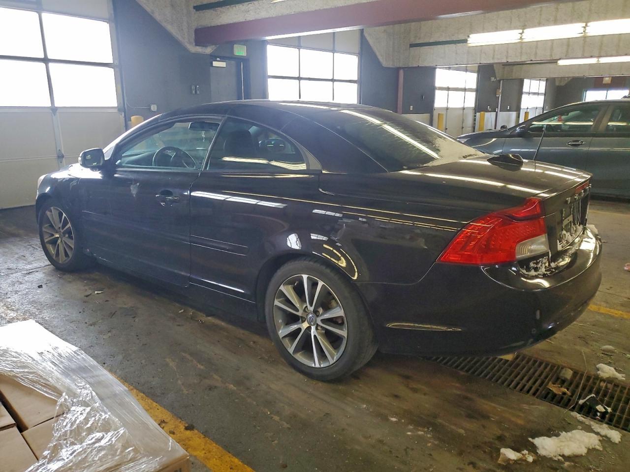 2012 Volvo C70 T5 - Image 2