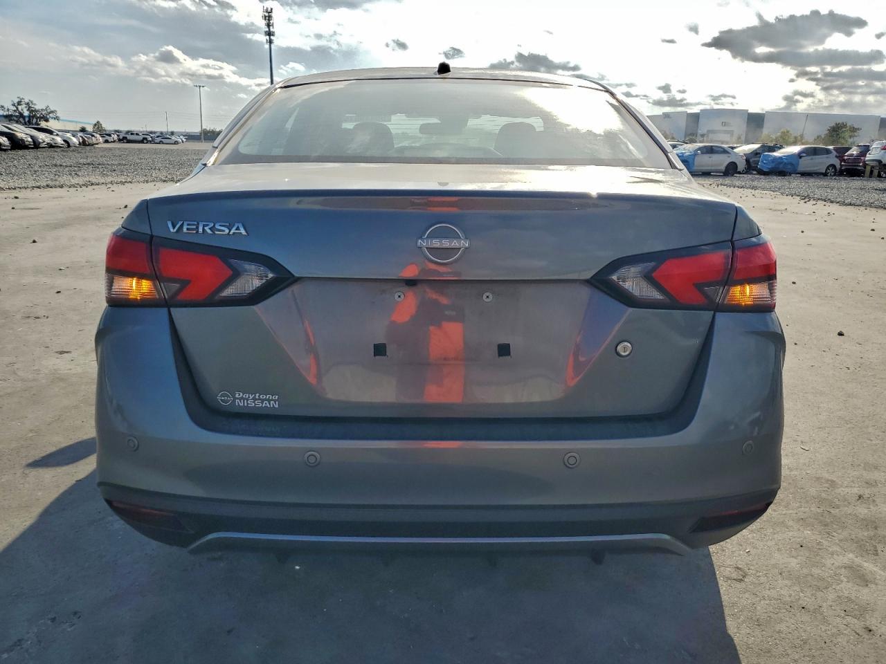 2024 Nissan Versa S - Фото 6