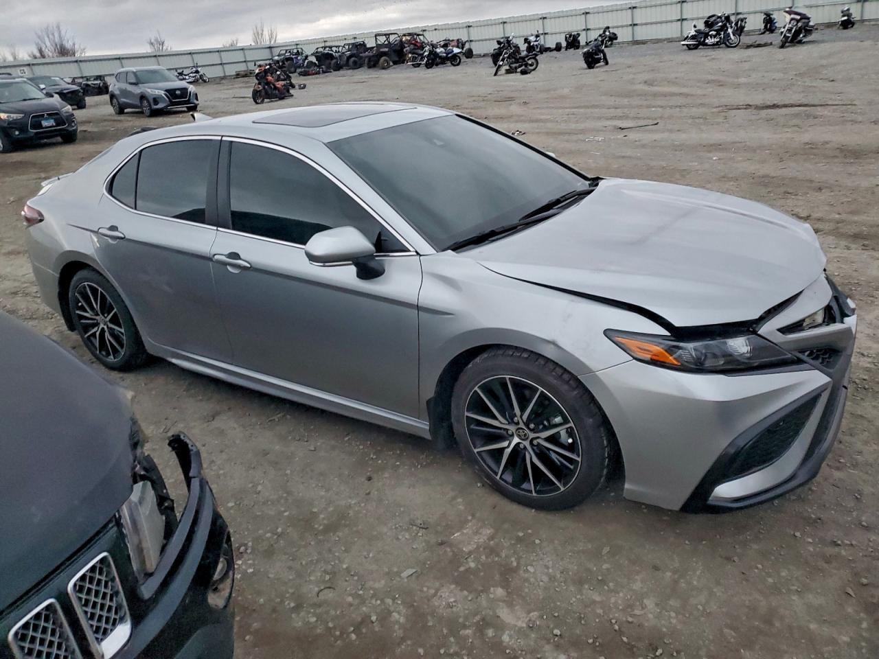 2022 Toyota Camry Night Shade - Фото 4