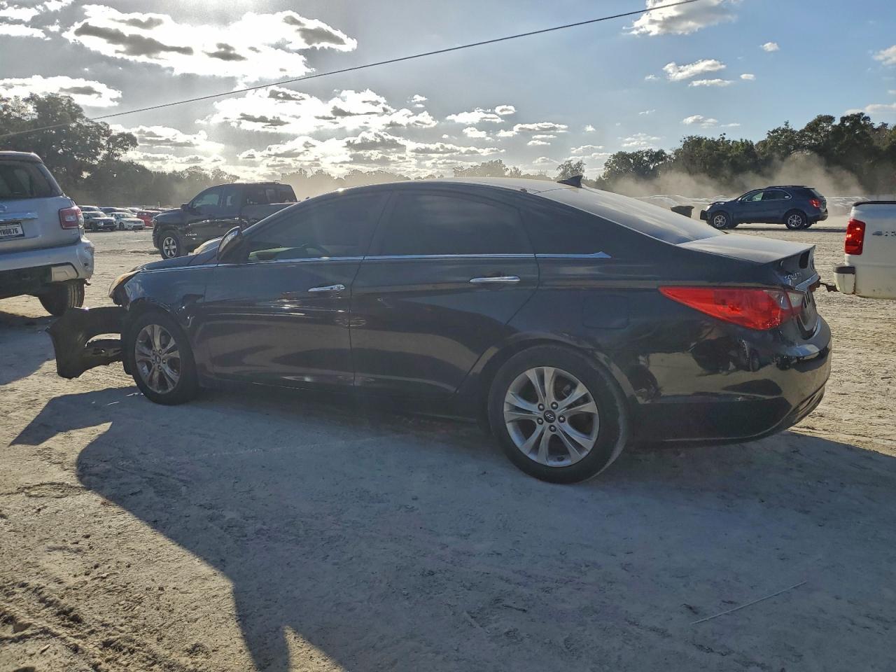 2012 Hyundai Sonata Se - Image 2