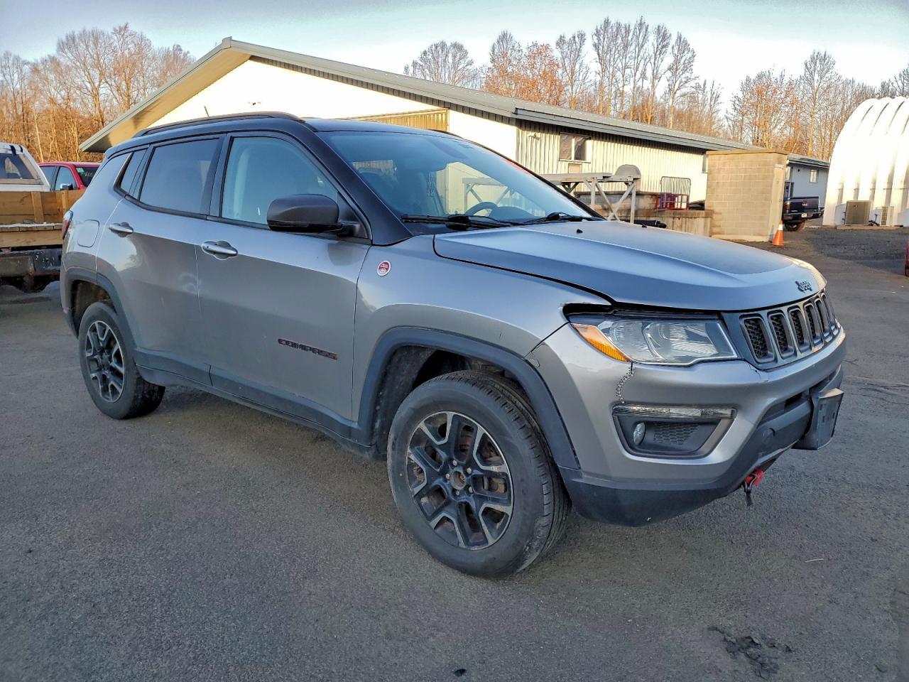 2019 Jeep Compass Trailhawk - Image 4