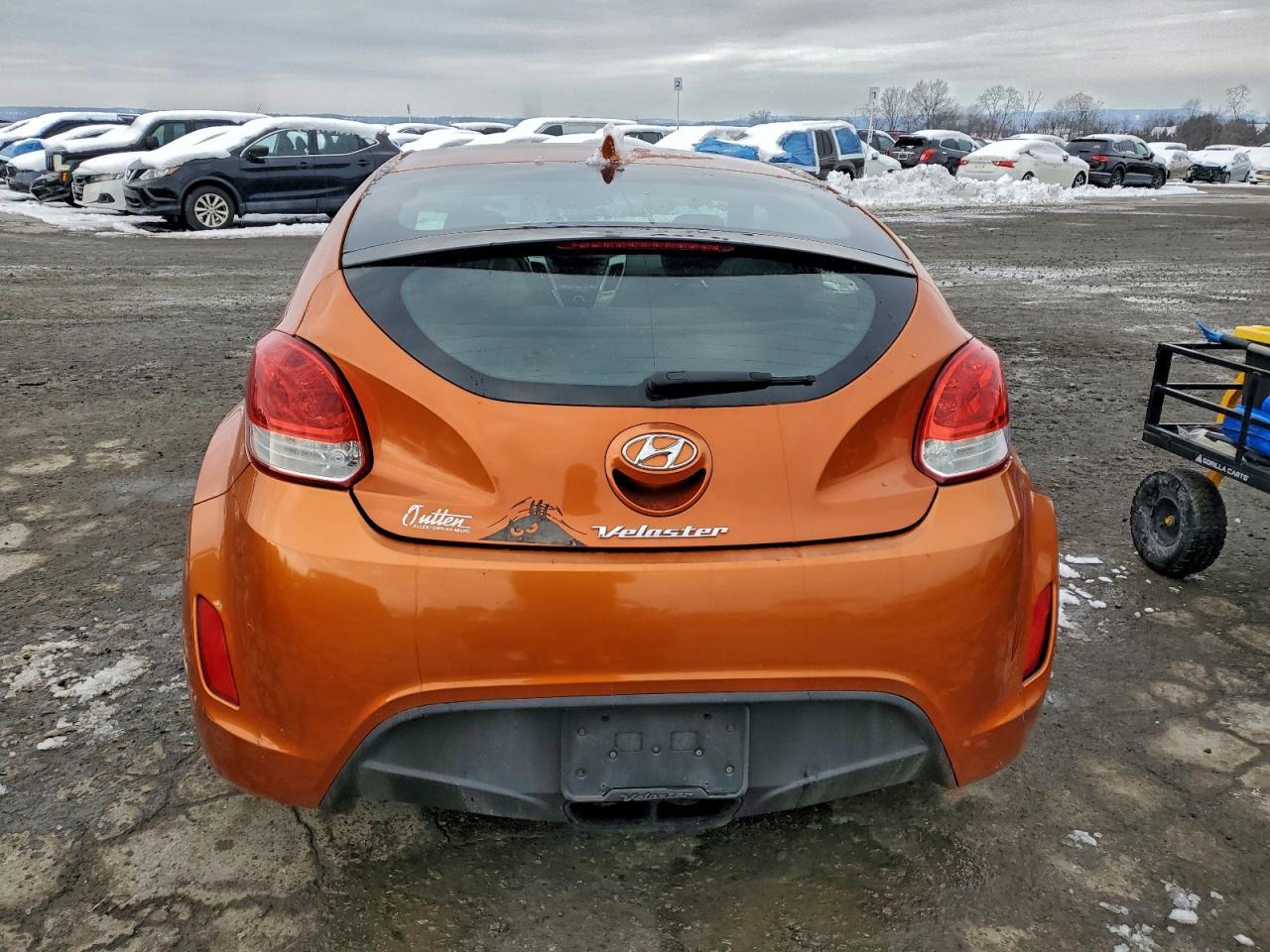 2013 Hyundai Veloster Base - Фото 6