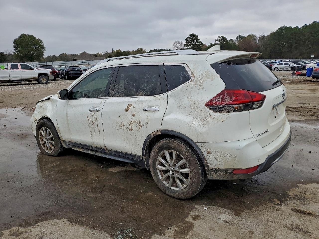 2019 Nissan Rogue S - Image 2