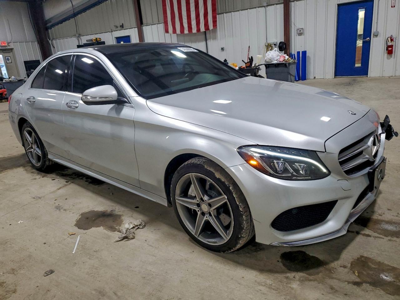 2015 Mercedes-Benz C 300 4Matic - Фото 4