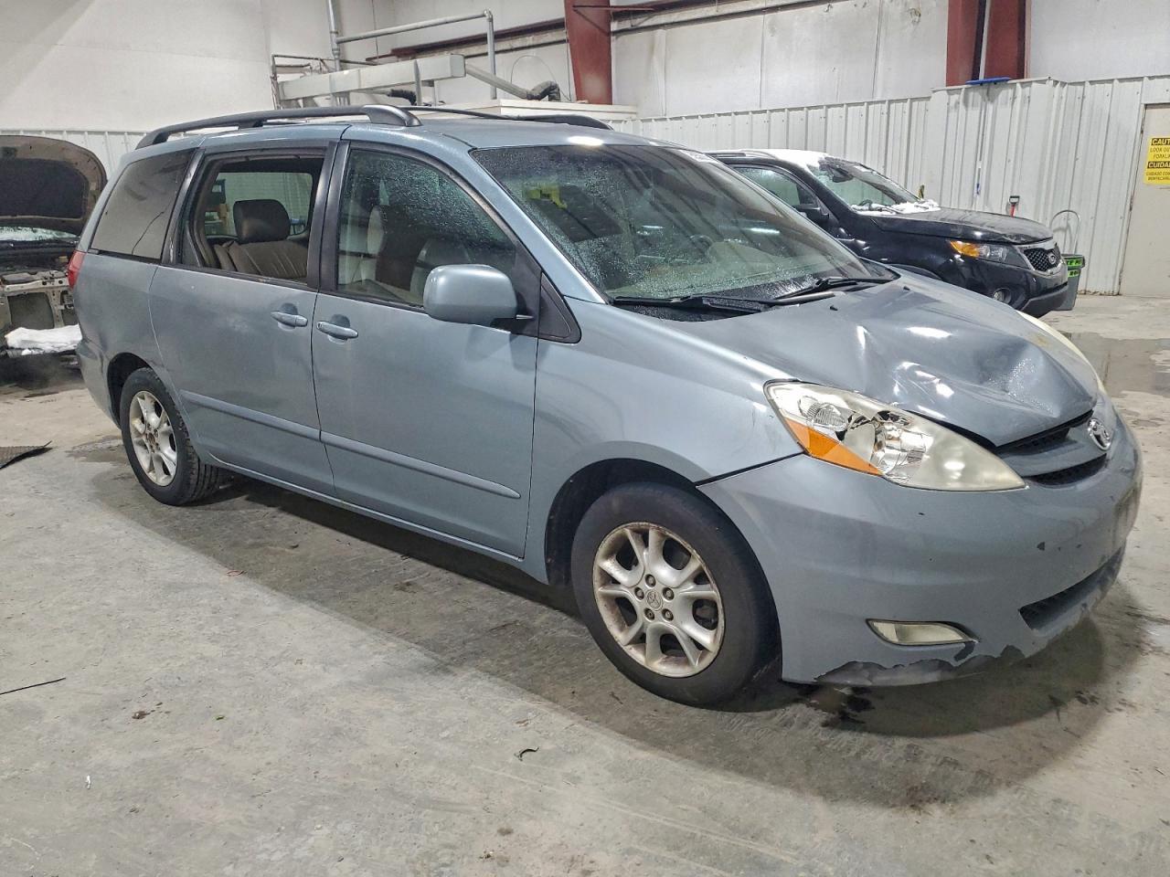 2006 Toyota Sienna Xle - Фото 4