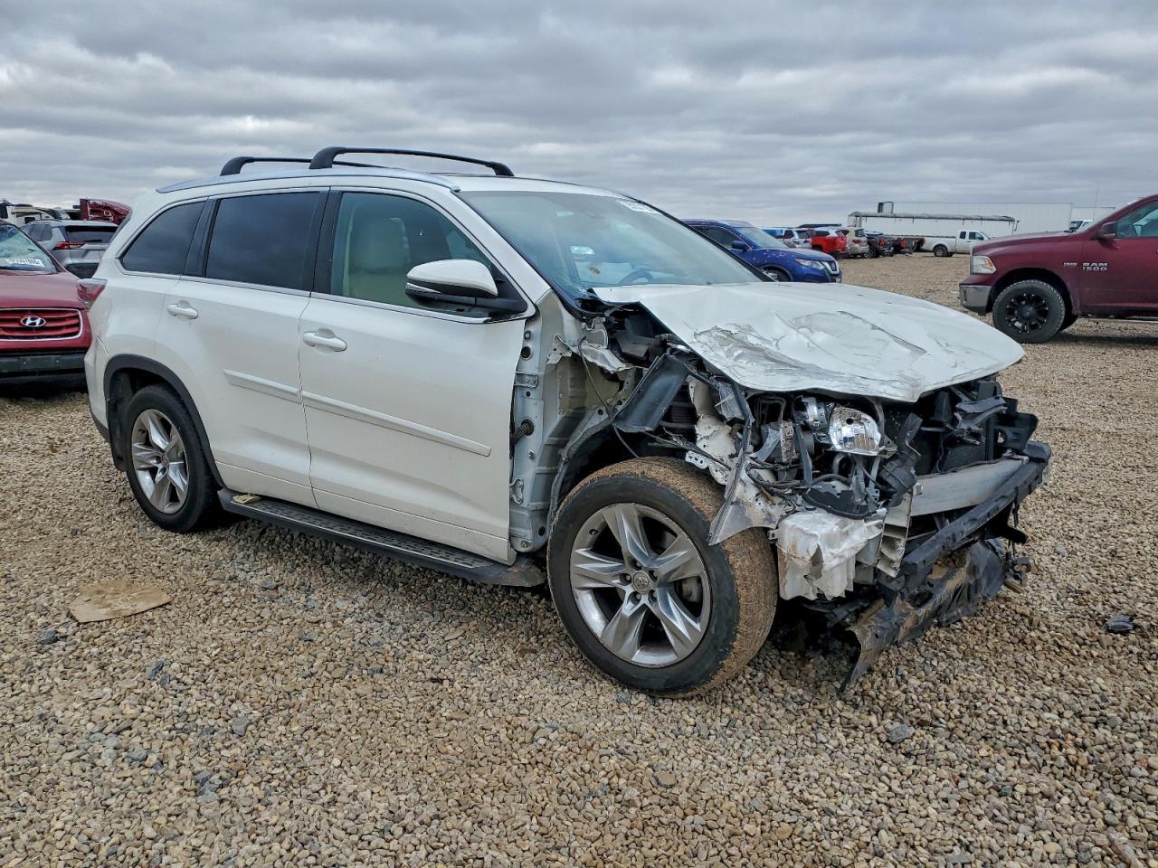 2015 Toyota Highlander Limited - Image 4