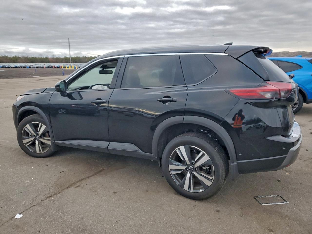 2025 Nissan Rogue Sl - Фото 2