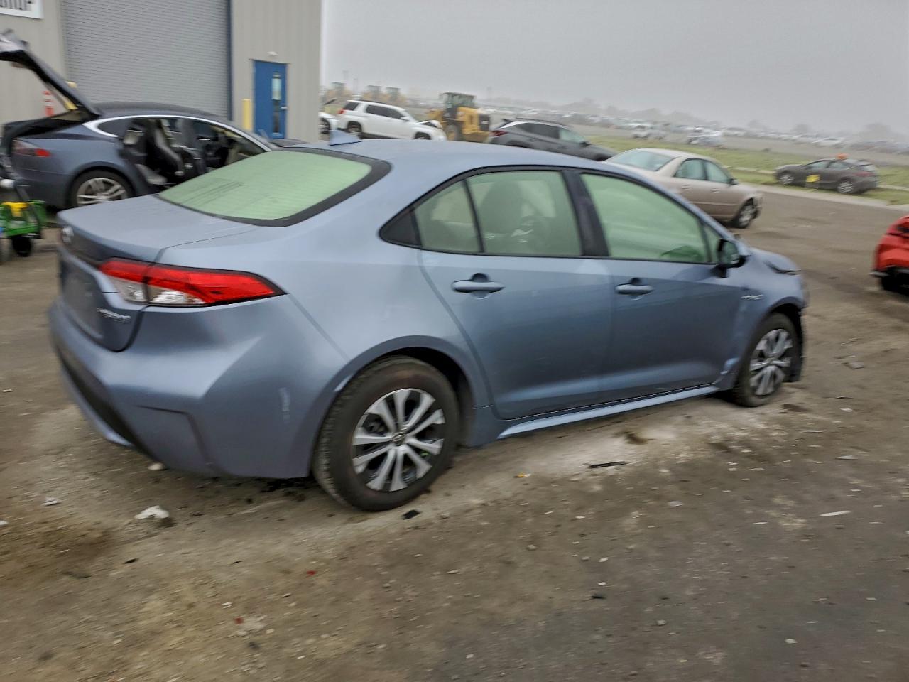 2021 Toyota Corolla Le - Фото 3