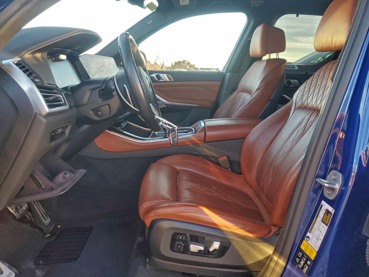 2021 BMW X5 M50I - Фото 7