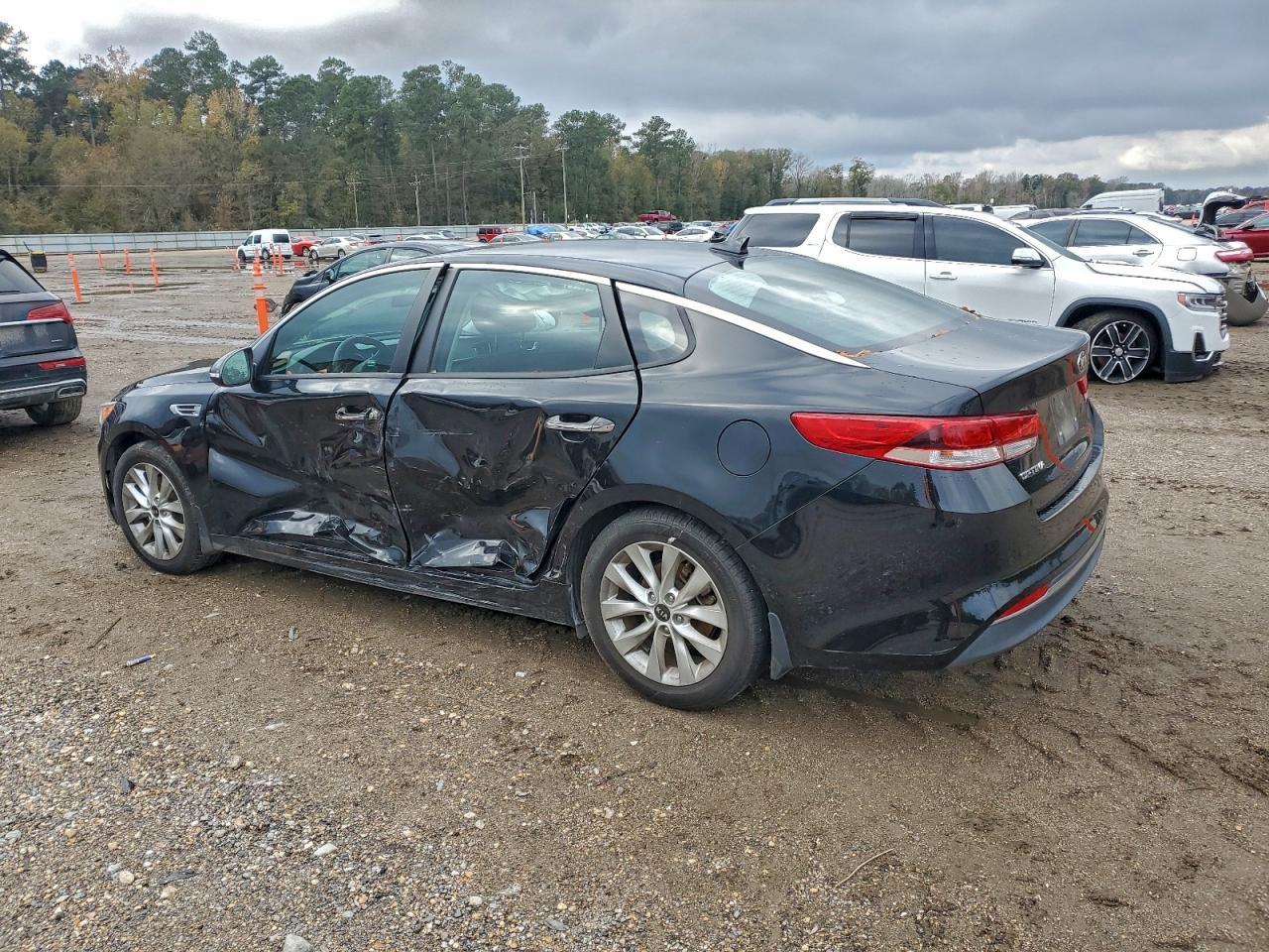 2018 Kia Optima Lx - Image 2