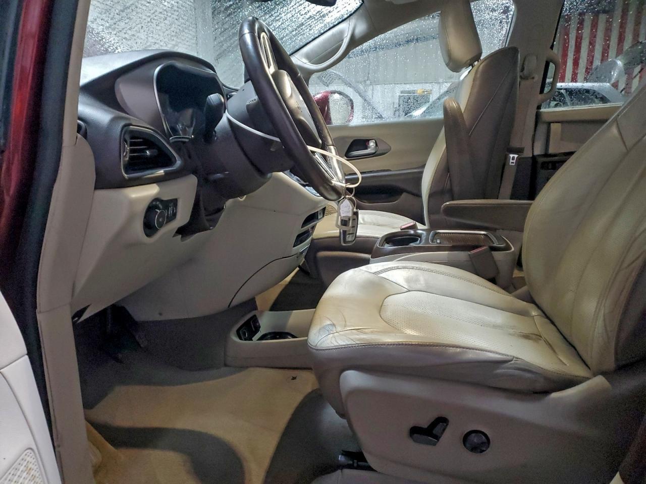2018 Chrysler Pacifica Touring L Plus - Image 7