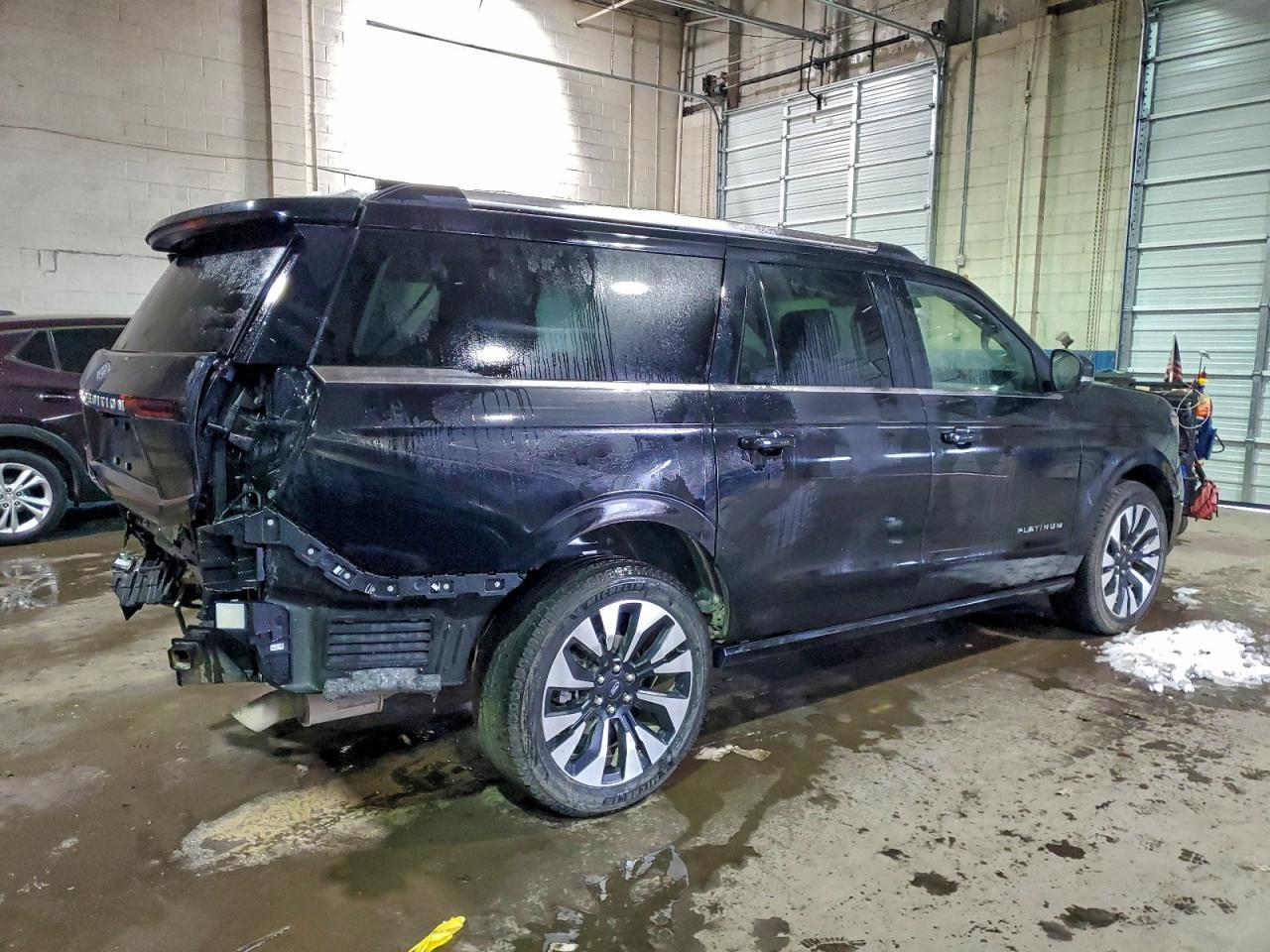 2025 Ford Expedition Max Platinum - Image 3