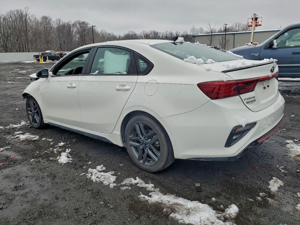 2020 Kia Forte Gt Line - Фото 2