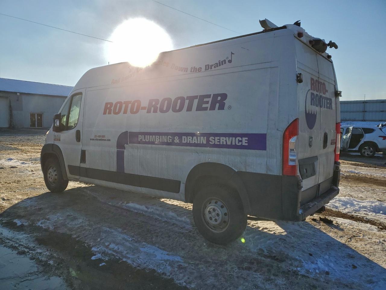 2019 Ram Promaster 2500 Delivery Van - Фото 2