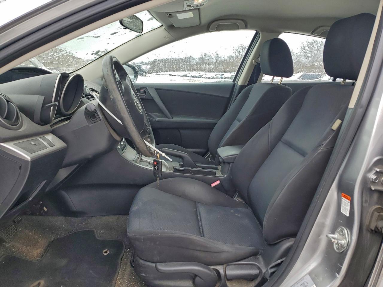 2011 Mazda 3 I - Image 7