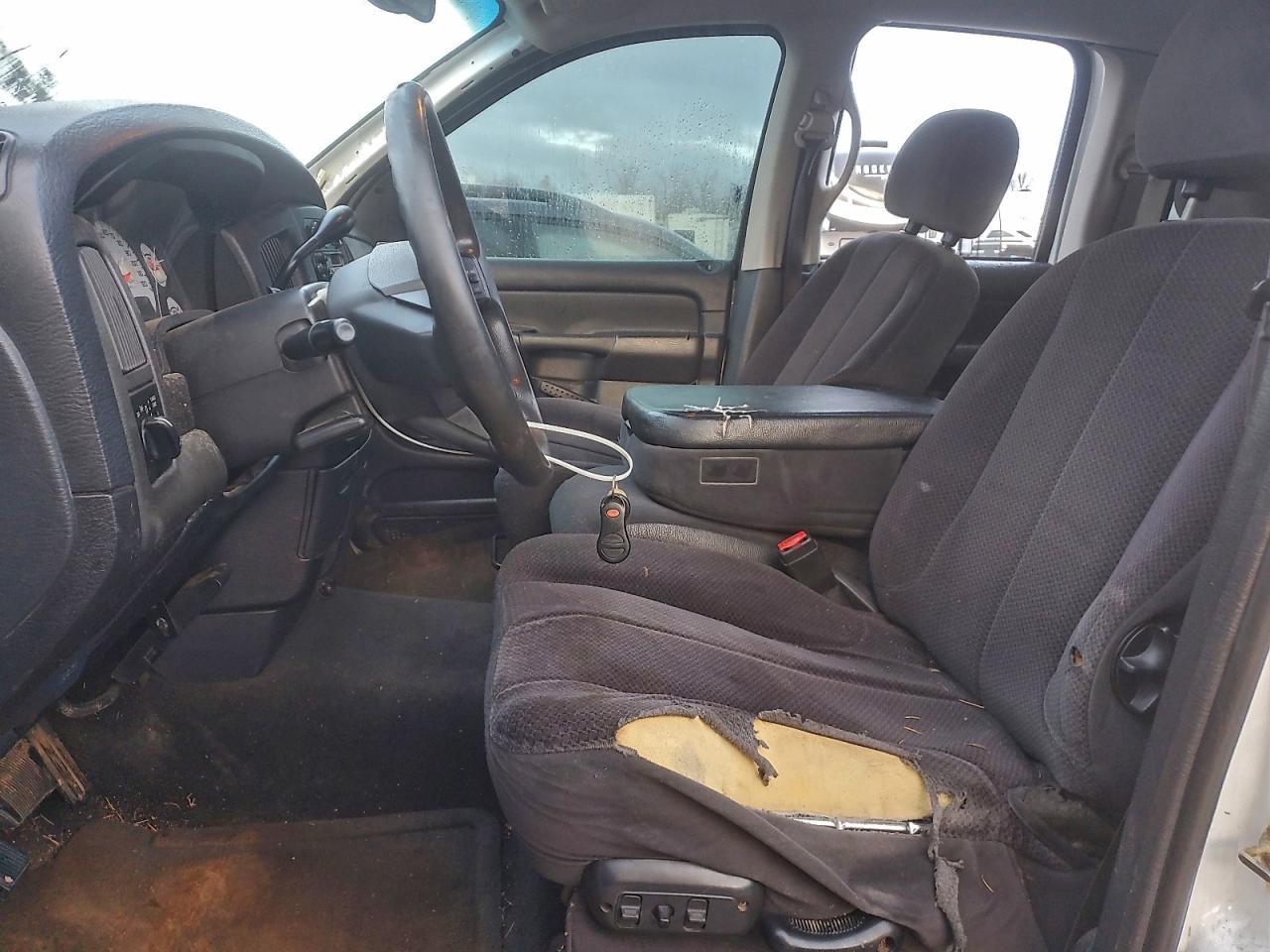 2004 Dodge Ram 2500 St - Image 7