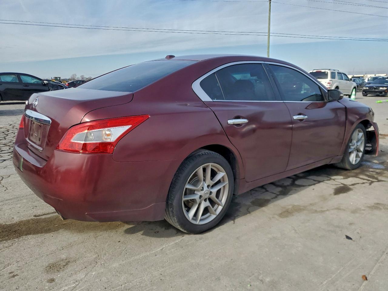 2011 Nissan Maxima S - Image 3
