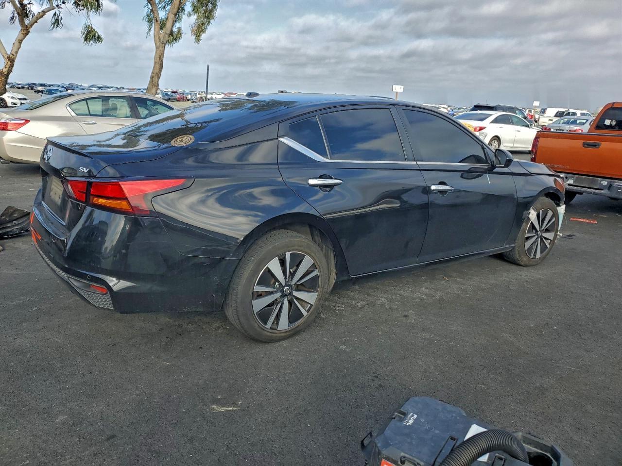 2021 Nissan Altima Sv - Image 3